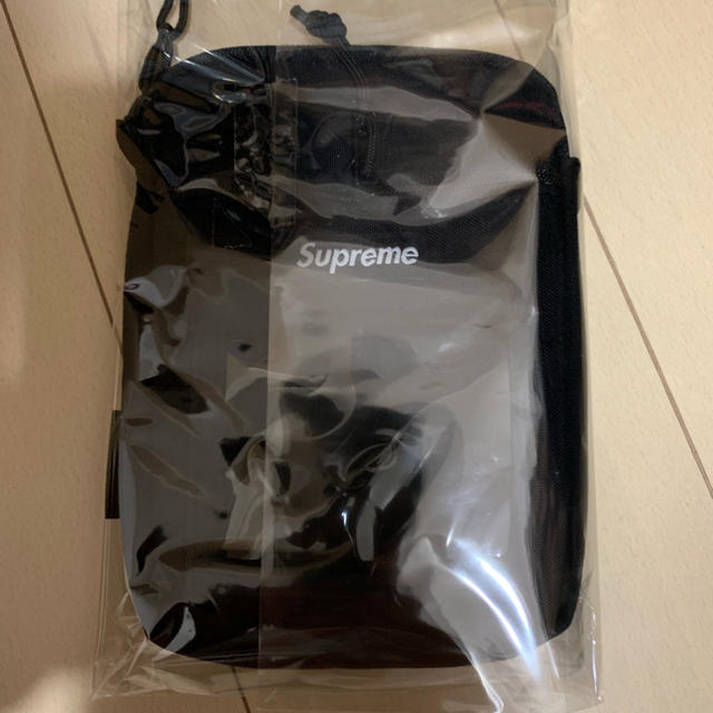 Supreme(シュプリーム)のSupreme Utility Pouch black 新品未使用 メンズのバッグ(ショルダーバッグ)の商品写真