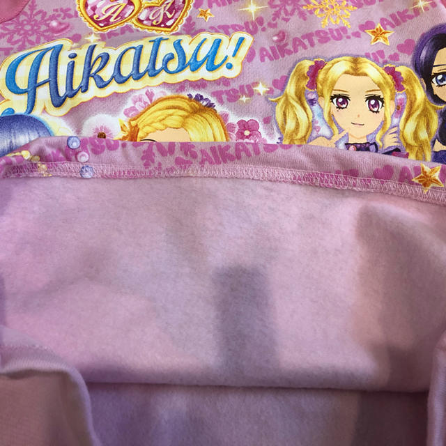 BANDAI(バンダイ)の新品タグ付き アイカツ 光るパジャマ 110cm キッズ/ベビー/マタニティのキッズ服女の子用(90cm~)(パジャマ)の商品写真