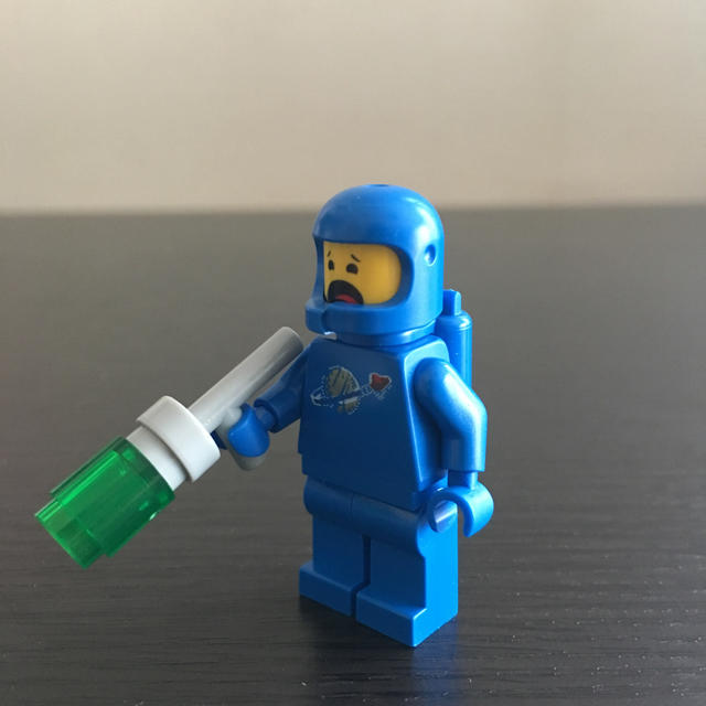Lego(レゴ)の正規品 レゴ ミニフィグ ベニー クラシックスペース ブルー LEGO  エンタメ/ホビーのおもちゃ/ぬいぐるみ(キャラクターグッズ)の商品写真