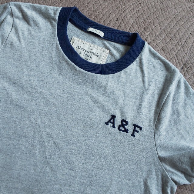 Abercrombie&Fitch(アバクロンビーアンドフィッチ)のアバクロTシャツ メンズのトップス(Tシャツ/カットソー(半袖/袖なし))の商品写真