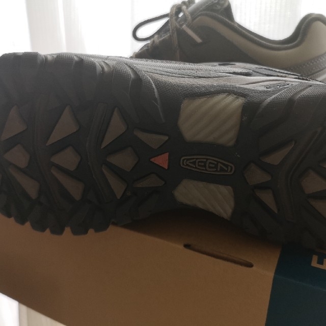 KEEN(キーン)のトレッキングシューズ TARGHEE EXP WP  スポーツ/アウトドアのアウトドア(登山用品)の商品写真