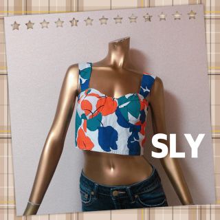 スライ(SLY)のSLY ★ 花柄 フラワー ショート丈 ビスチェ(キャミソール)