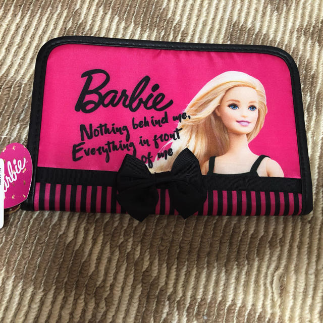 Barbie(バービー)のBarbie ケース レディースのファッション小物(ポーチ)の商品写真