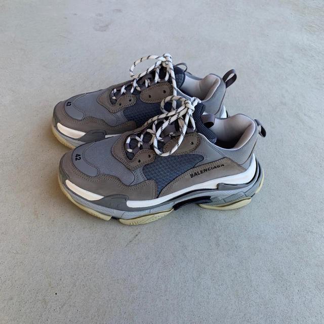 BALENCIAGA triple s 42