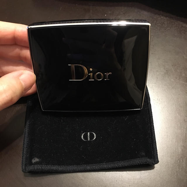 Dior(ディオール)のdior  チーク ラッキーピンク ほぼ未使用 846 コスメ/美容のベースメイク/化粧品(チーク)の商品写真