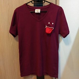 UP! SMILE  VネックTシャツ（カラー:赤紫）(Tシャツ/カットソー(半袖/袖なし))