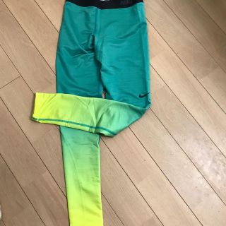 ナイキ(NIKE)のNIKE  PROスパッツ Lサイズ(トレーニング用品)