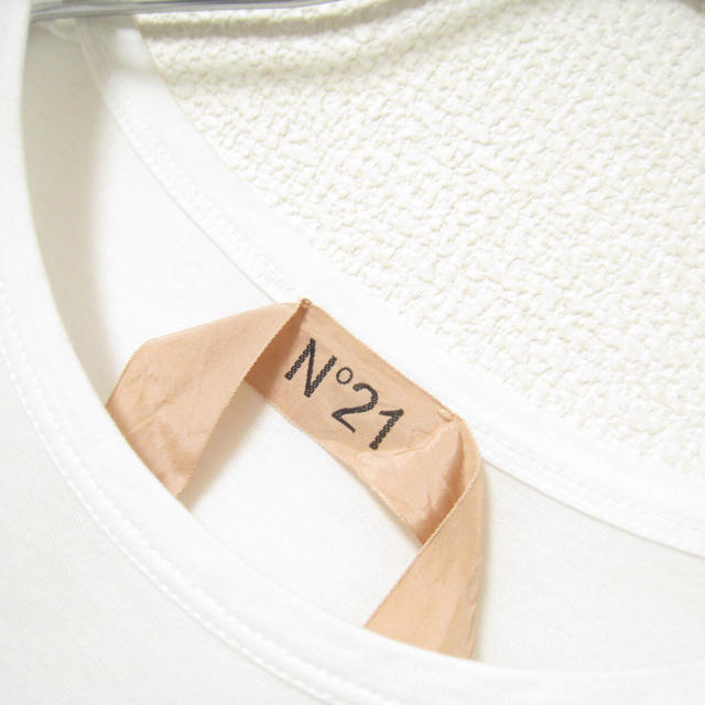 N°21(ヌメロヴェントゥーノ)のヌメロヴェントゥーノ レース切替 ロゴ ビッグシルエット Tシャツ カットソー レディースのトップス(Tシャツ(半袖/袖なし))の商品写真