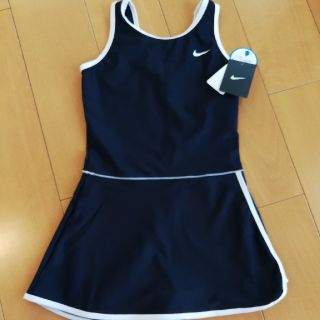 ナイキ(NIKE)の新品　NIKE　女児　160　水着(水着)