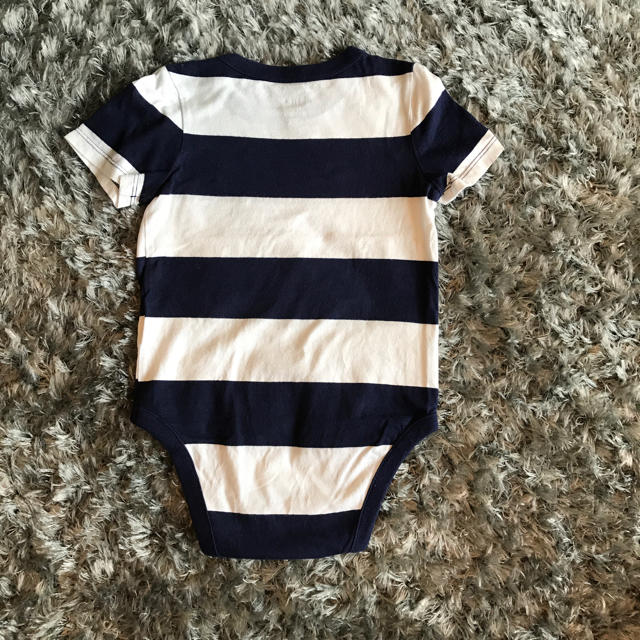 babyGAP(ベビーギャップ)の【baby Gap】半袖ロンパース  90cm キッズ/ベビー/マタニティのキッズ服男の子用(90cm~)(Tシャツ/カットソー)の商品写真