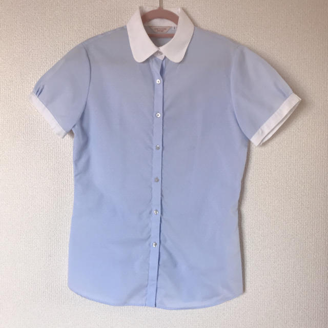 ORIHICA(オリヒカ)のORIHICA 半袖 ブルーシャツ レディースのトップス(シャツ/ブラウス(半袖/袖なし))の商品写真