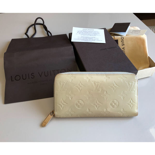 LOUIS VUITTON 長財布