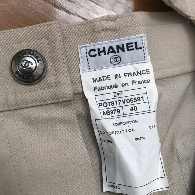 CHANEL(シャネル)のお値下げ シャネル CHANEL ショートパンツ 40 レディースのパンツ(ショートパンツ)の商品写真