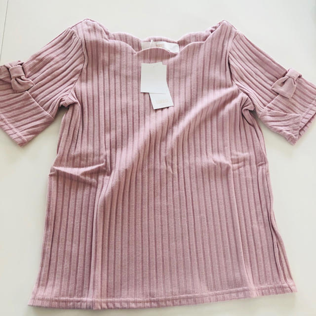 tocco(トッコ)の売り切り♡新品タグ付き♡トッコ♡袖リボンリブニットソー♡ピンク レディースのトップス(カットソー(半袖/袖なし))の商品写真