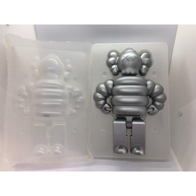 新着 TOY MEDICOM - カウズ 400%CHUMキューブリック HECTIC KAWS 新着 TOY MEDICOM - カウズ 400%CHUMキューブリック HECTIC KAWS