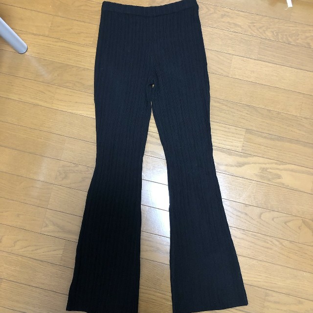 MURUA(ムルーア)のムルーア パンツ 新品タグ付き レディースのパンツ(カジュアルパンツ)の商品写真