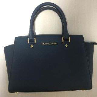 マイケルコース(Michael Kors)のマイケルコース ショルダーバッグ  ミディアム サッチェル ネイビー(ショルダーバッグ)