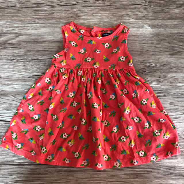 babyGAP(ベビーギャップ)のbaby GAP ワンピース 3-6 month 小花柄 キッズ/ベビー/マタニティのベビー服(~85cm)(ワンピース)の商品写真