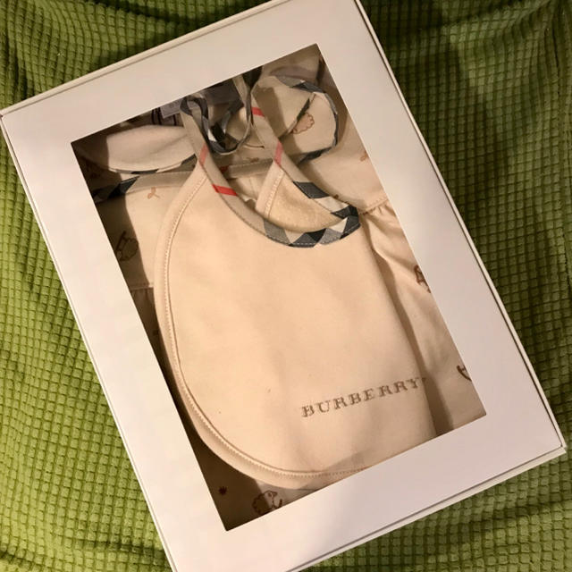 BURBERRY(バーバリー)のちとせ様専用★新品 Burberry バーバリー 70㎝ ロンパース キッズ/ベビー/マタニティのベビー服(~85cm)(ロンパース)の商品写真