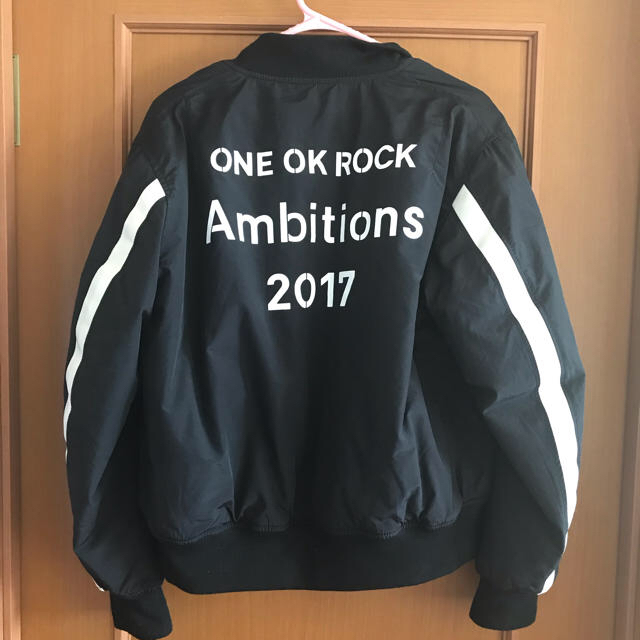 ONE OK ROCK MA-1 Mサイズ - grupobatia.com.mx