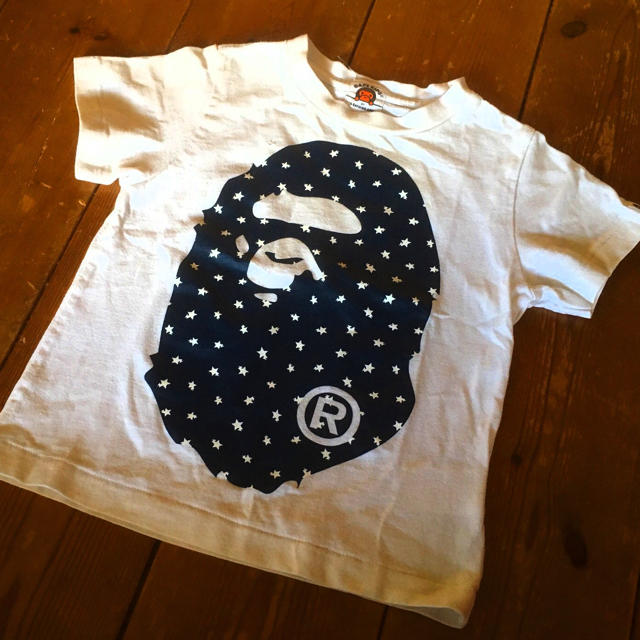 A BATHING APE(アベイシングエイプ)のBAPEKIDS エイプキッズ 白 Tシャツ 100cm 星 猿 キッズ/ベビー/マタニティのキッズ服男の子用(90cm~)(Tシャツ/カットソー)の商品写真