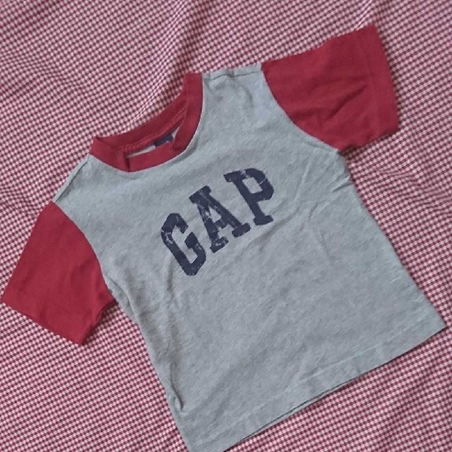 GAP Kids(ギャップキッズ)のTシャツ2枚セット★GAP★110 キッズ/ベビー/マタニティのキッズ服男の子用(90cm~)(Tシャツ/カットソー)の商品写真