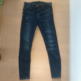 ザラ(ZARA)のZARA スキニーパンツ(スキニーパンツ)