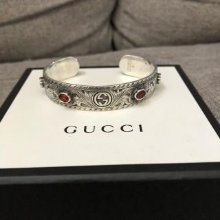 グッチ(Gucci)のGUCCI インターロッキング シルバー キャットブレスレット バングル(ブレスレット)