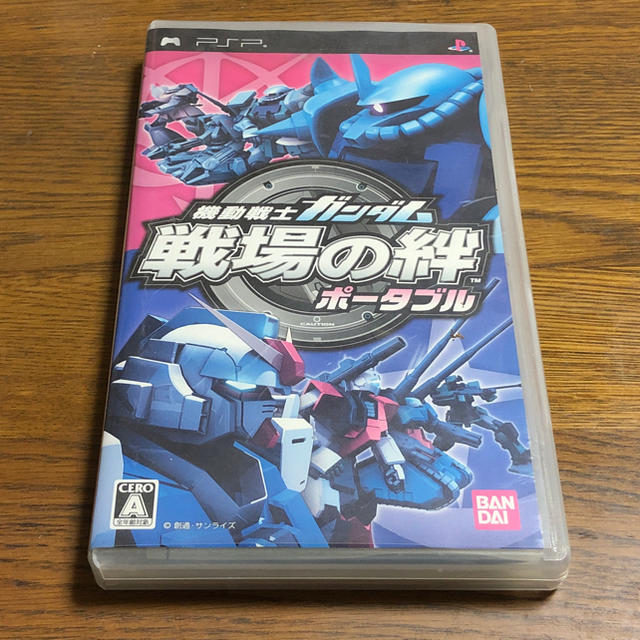 BANDAI(バンダイ)の《PSPゲームソフト》BANDAI 機動戦士ガンダム 戦場の絆 ポータブル エンタメ/ホビーのゲームソフト/ゲーム機本体(携帯用ゲームソフト)の商品写真