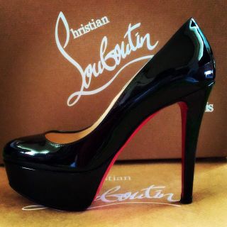 クリスチャンルブタン(Christian Louboutin)の美品♡ルブタン パテント ブラック(ハイヒール/パンプス)