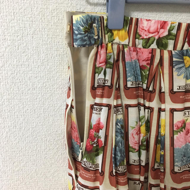 JaneMarple(ジェーンマープル)のJane Marple2018春Seeds of hopeタックスカート レディースのスカート(ひざ丈スカート)の商品写真