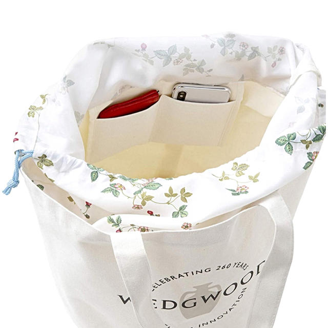 WEDGWOOD(ウェッジウッド)の💙ウエッジウッドワイルドストロベリーバッグGlow7月号付録新品、即購入可❣️ レディースのバッグ(トートバッグ)の商品写真