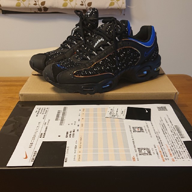 Supreme NIKE AIR MAX TAILWIND4スニーカー