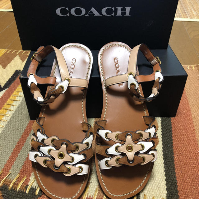 COACH(コーチ)のコーチサンダル 新品✨ レディースの靴/シューズ(サンダル)の商品写真