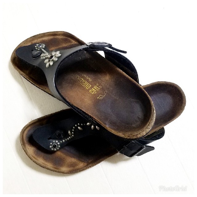 HTC(ハリウッドトレーディングカンパニー)のHTC×BIRKENSTOCKラムゼスフラワースタッズサンダル　27㎝ メンズの靴/シューズ(サンダル)の商品写真