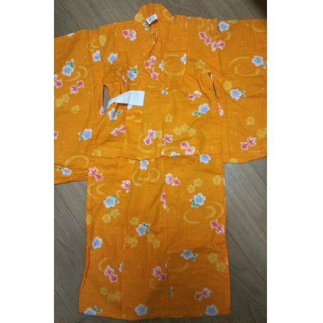 浴衣 サイズ100 金魚 キッズ/ベビー/マタニティのキッズ服女の子用(90cm~)(甚平/浴衣)の商品写真