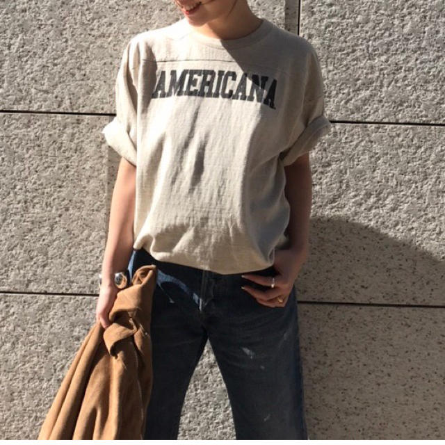 AMERICANA  Tシャツ