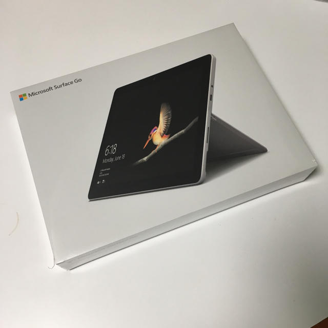 4GBストレージ容量新品未開封 Surface Go MHN-00017 Office 2019 付