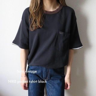 ナイキ(NIKE)のNIKE スウォッシュ リンガー tシャツ 黒 ブラウン(Tシャツ(半袖/袖なし))