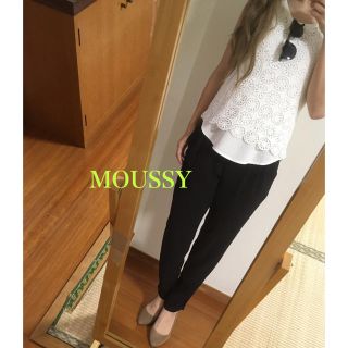 マウジー(moussy)のMOUSSY✨花レース トップス(カットソー(半袖/袖なし))