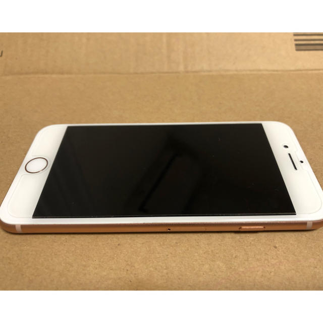 Apple(アップル)のiphone8 64G au スマホ/家電/カメラのスマートフォン/携帯電話(スマートフォン本体)の商品写真