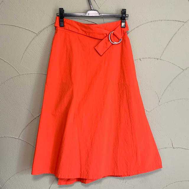 TOMORROWLAND(トゥモローランド)のGALERIE VIE ラップスカート レディースのスカート(ひざ丈スカート)の商品写真