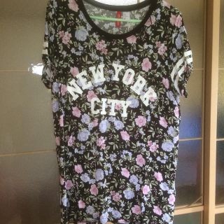 エイチアンドエム(H&M)のトップス♡H＆M(Tシャツ(半袖/袖なし))