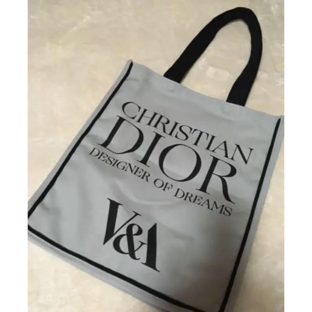 Christian Dior(クリスチャンディオール)のDior V&A トートバッグ 日本未入荷 レディースのバッグ(トートバッグ)の商品写真