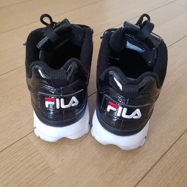 FILA(フィラ)のFILA　DISRUPTOR2 エナメル　スニーカー メンズの靴/シューズ(スニーカー)の商品写真