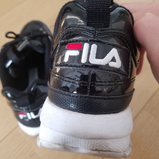 FILA(フィラ)のFILA　DISRUPTOR2 エナメル　スニーカー メンズの靴/シューズ(スニーカー)の商品写真