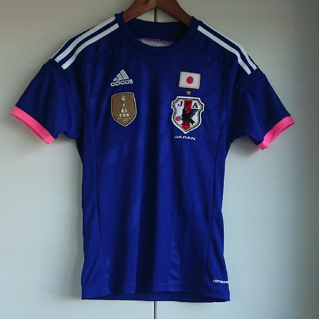 adidas(アディダス)のアディダス日本代表なでしこユニフォーム2011年 スポーツ/アウトドアのサッカー/フットサル(応援グッズ)の商品写真