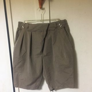 ケービーエフ(KBF)のKBF ショートパンツ カーキ(ショートパンツ)