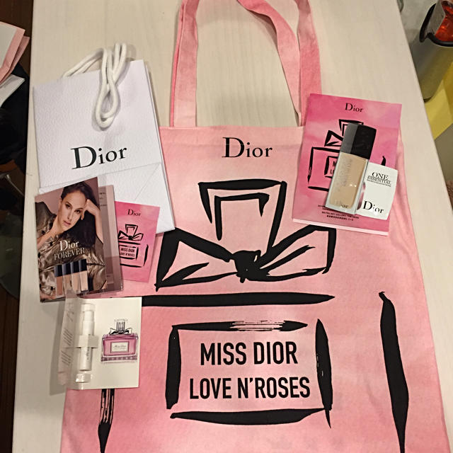 Dior(ディオール)のミスディオール展覧会限定トートバック未使用品 レディースのバッグ(トートバッグ)の商品写真