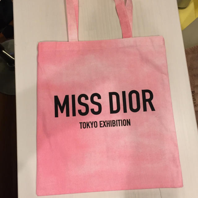 Dior(ディオール)のミスディオール展覧会限定トートバック未使用品 レディースのバッグ(トートバッグ)の商品写真